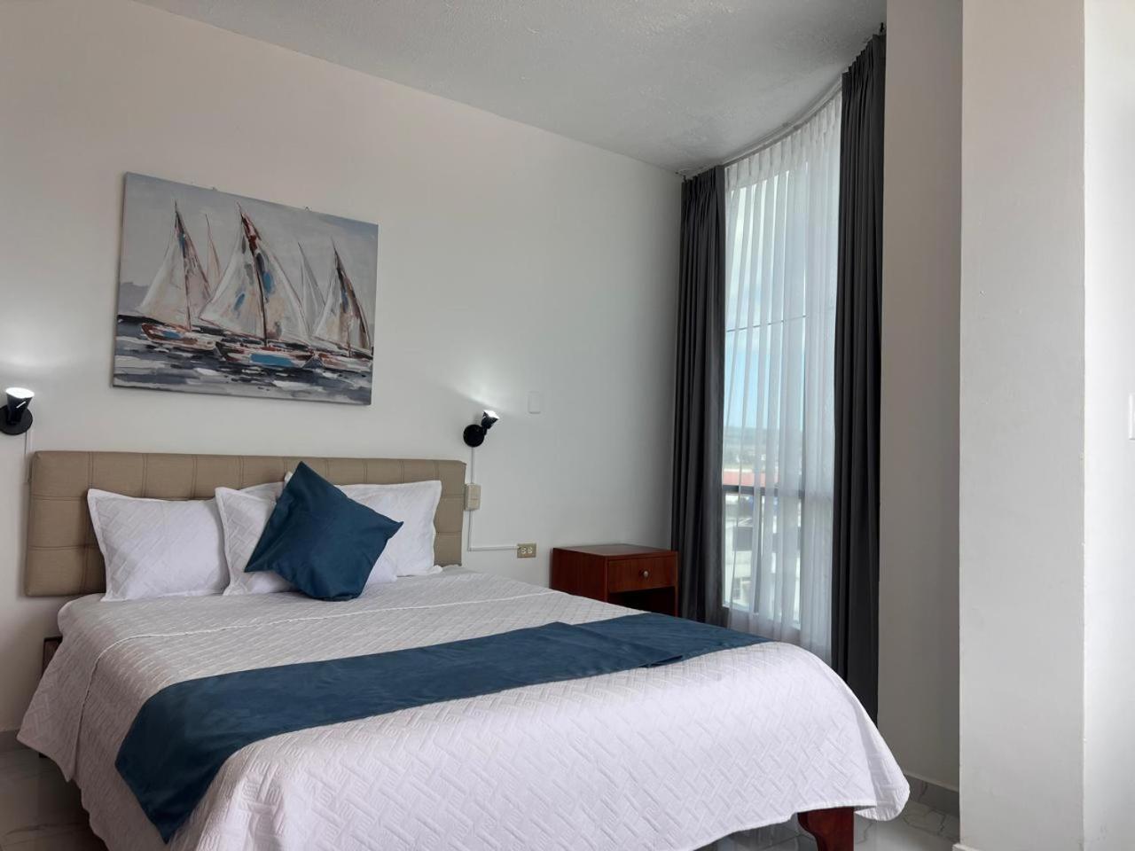 Hostal Carliza Puerto Ayora  Luaran gambar